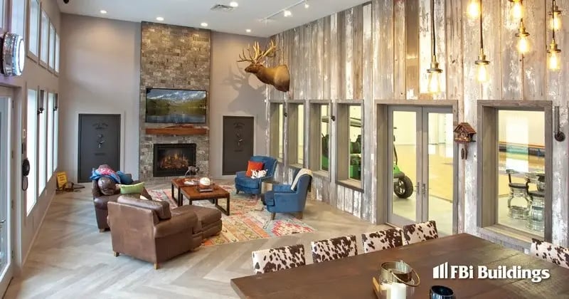 Peters_Barndominium_Max-Rib_Autmn Red-Walls_Matte Black_wainscot-roof_Interior 1